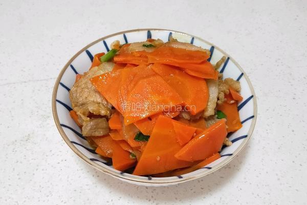 五花肉炒胡萝卜的做法图解7