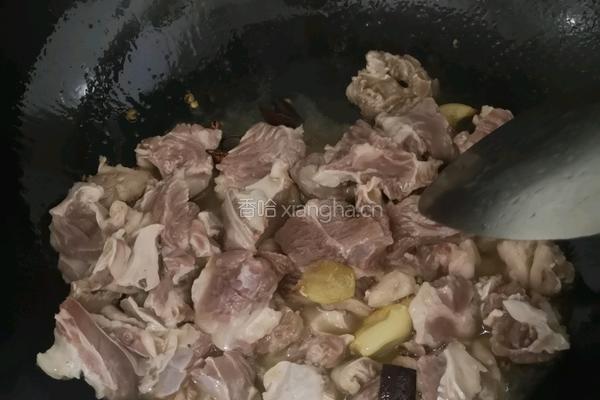 胡萝卜炖牛腩的做法图解3
