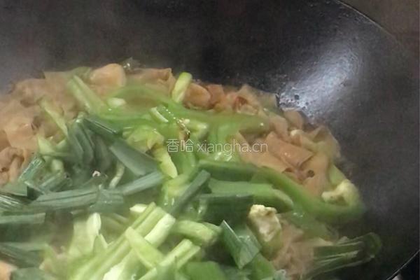 豆腐皮炒瘦肉的做法图解10