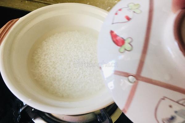 家庭版腊味煲仔饭的做法图解2