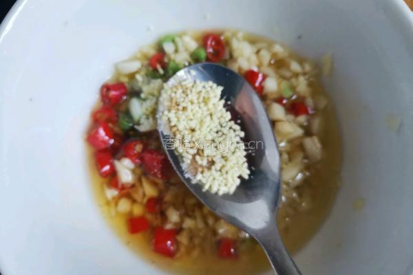 菠菜拌花生米的做法图解12