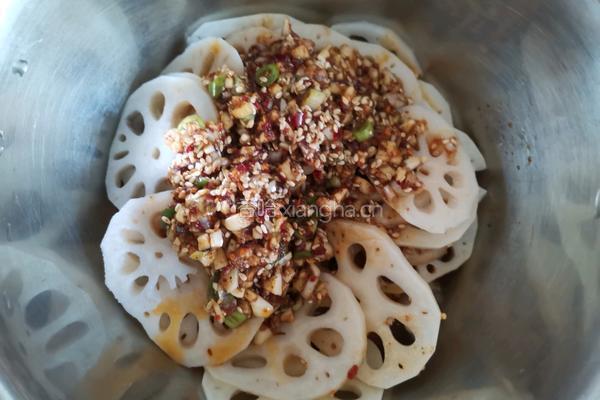 香辣藕片的做法图解12