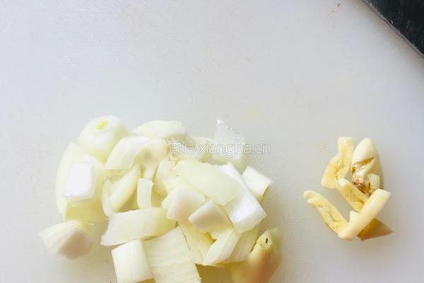 土豆番茄酱蒿籽面的做法图解1