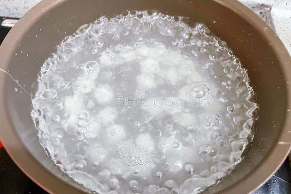 草莓厚乳杯的做法图解6