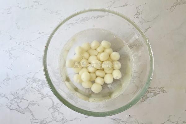 草莓厚乳杯的做法图解7