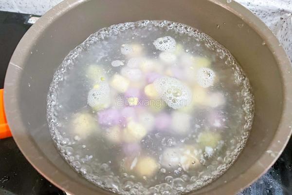 草莓厚乳杯的做法图解8