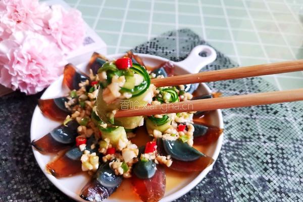高颜值凉菜黄瓜拌皮蛋的做法图解14