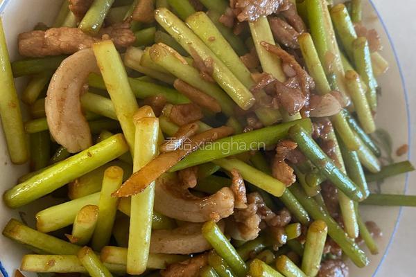 蒜苔炒肉丝的做法图解12