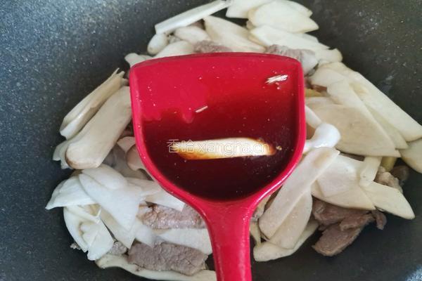 杏鲍菇炒肉片的做法图解10
