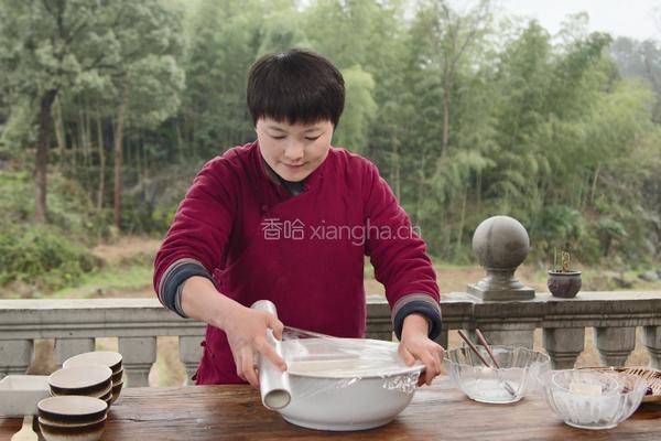 香甜松软米糕 大米磨成粉 好吃易消化的做法图解2