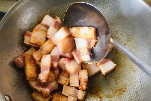 红烧肉烩菜的做法图解3