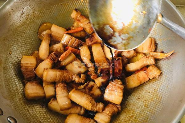 红烧肉烩菜的做法图解4