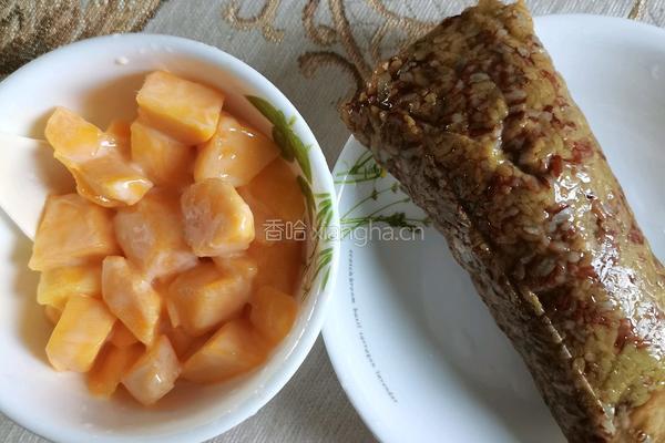 咸蛋黄猪肉粽 新手一看就会的做法图解10