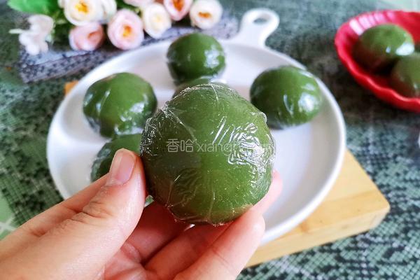 咸蛋黄肉松青团的做法图解16