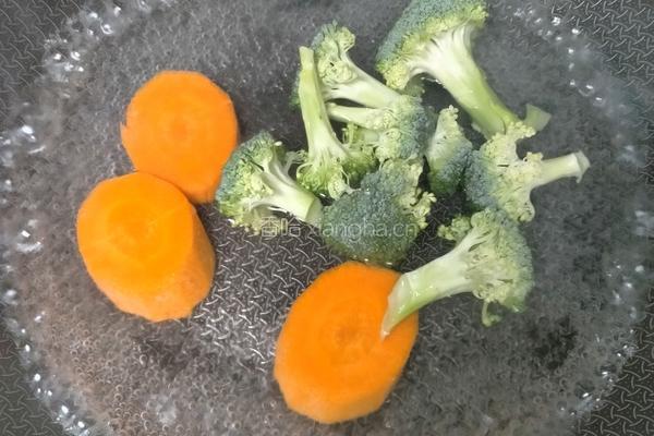双色早餐饼的做法图解1