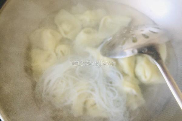 鸡肉粉丝馄饨的做法图解6