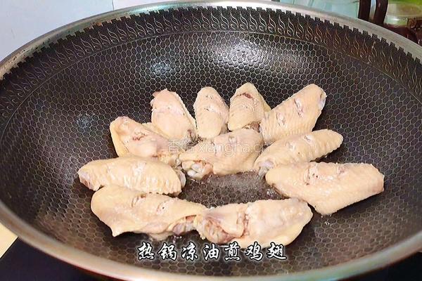 可乐鸡翅炖鹌鹑蛋的做法图解8