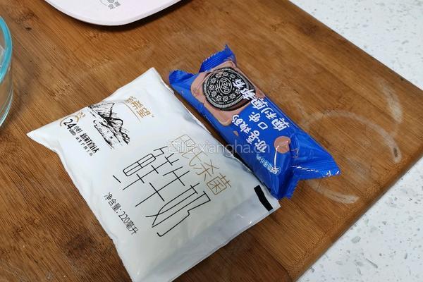 极简单奥利奥蛋糕的做法图解1