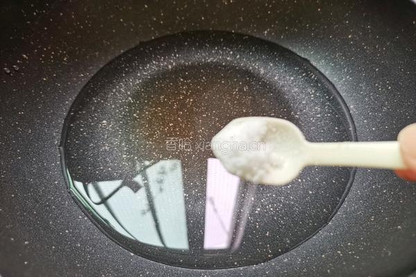 杏鲍菇炒胡萝卜的做法图解6