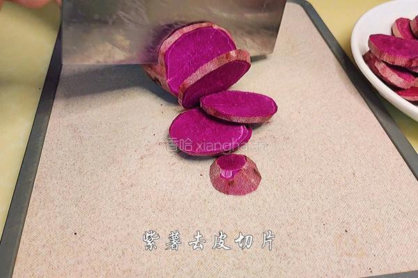 紫薯馅的糯米饼的做法图解1