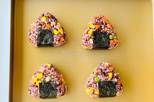 【减脂推荐】低卡饱腹三色糙米肉松饭团的做法图解4