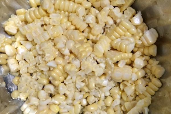 玉米豆腐汤面的做法图解2