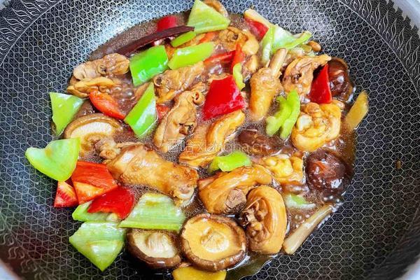 香菇炖鸡腿的做法图解20