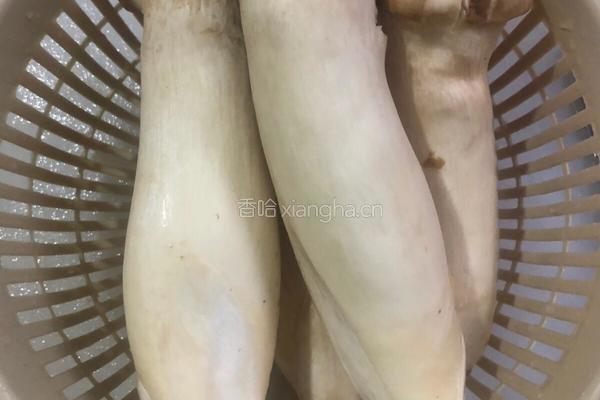 红油杏鲍菇的做法图解1