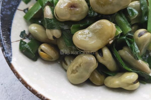 韭菜炒蚕豆的做法图解6