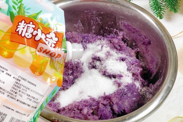 好喝不怕胖的紫薯芋泥鲜奶的做法图解2