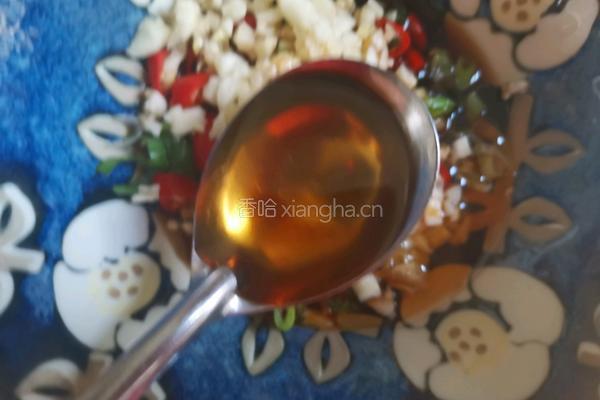 凉拌西葫芦丝的做法图解9