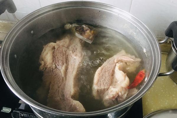 白水煮牛腩的做法图解7