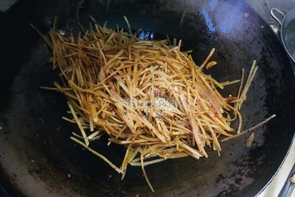 酸辣土豆丝的做法图解9