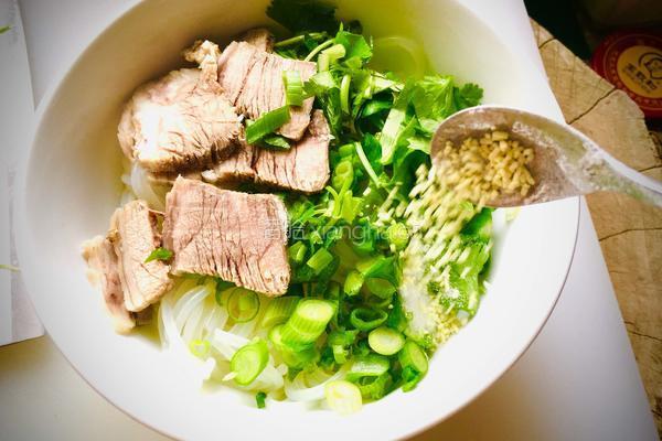 牛肉原汤米粉的做法图解4