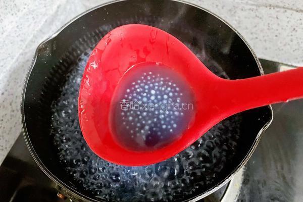 蝶豆花奶冻西米露的做法图解17