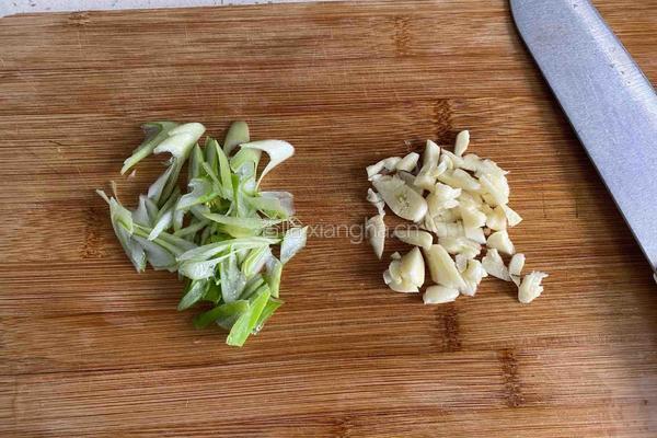虾仁炒芹菜的做法图解5