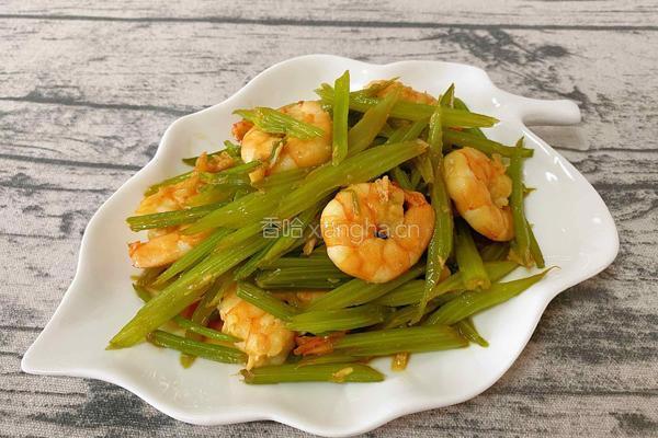 虾仁炒芹菜的做法图解12