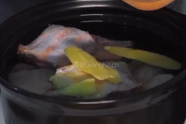 西红柿牛尾汤的做法图解1