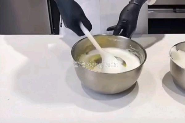 伯爵奶茶奶油蛋糕卷的做法图解3
