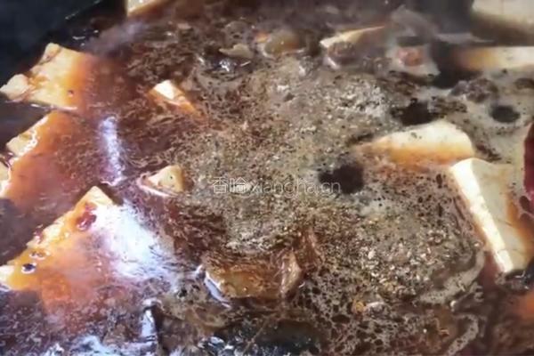 豆腐炖牛腩的做法图解12