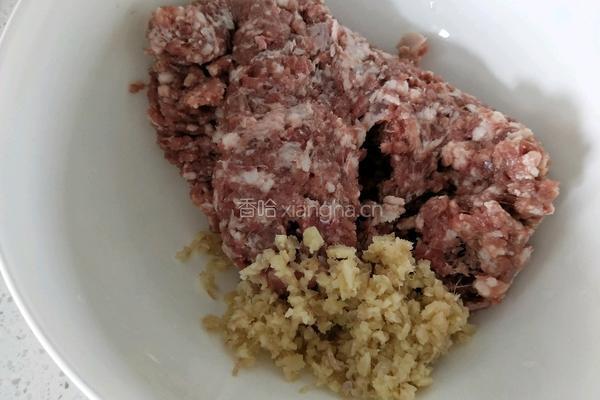 猪肉萝卜馅饺子的做法图解2