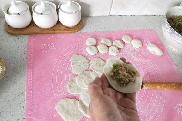 猪肉萝卜馅饺子的做法图解12