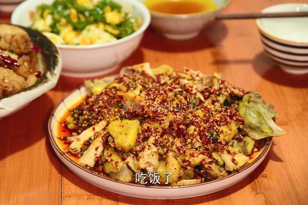 电饭煲焖鸡做法 不加一滴油也很好吃（内附万能香辣料汁做法）的做法图解14
