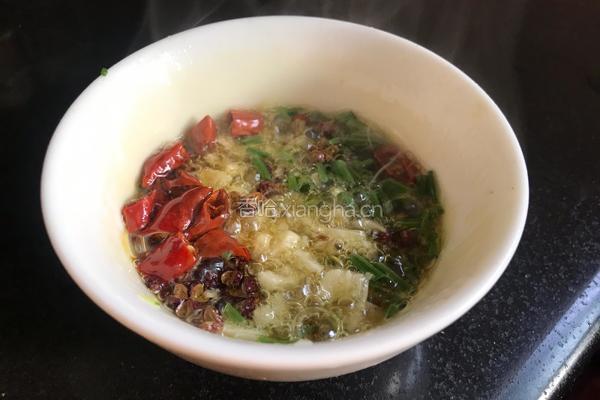 虾皮拌芹菜的做法图解6