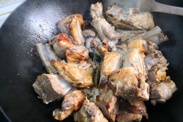 土豆海带松茸排骨炖的做法图解7