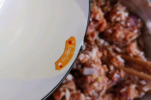 洋葱猪肉包子的做法图解7