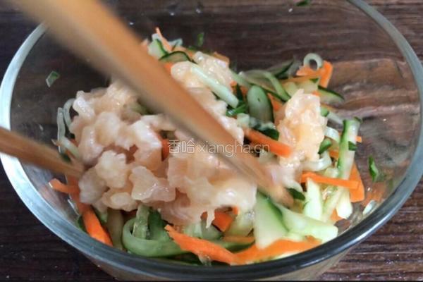 胡萝卜黄瓜鸡肉饼的做法图解3