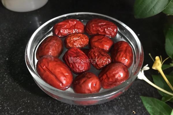 红枣燕麦小米粥的做法图解3