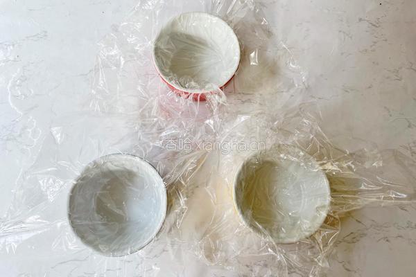 琉璃草莓果冻的做法图解8