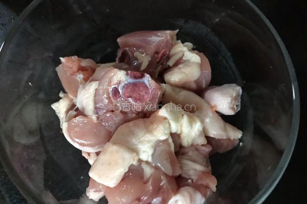 土豆炖鸡腿肉的做法图解2